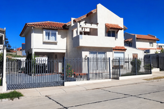 Casa Familiar a la Venta en el Rosario de Peñuelas, Coquimbo